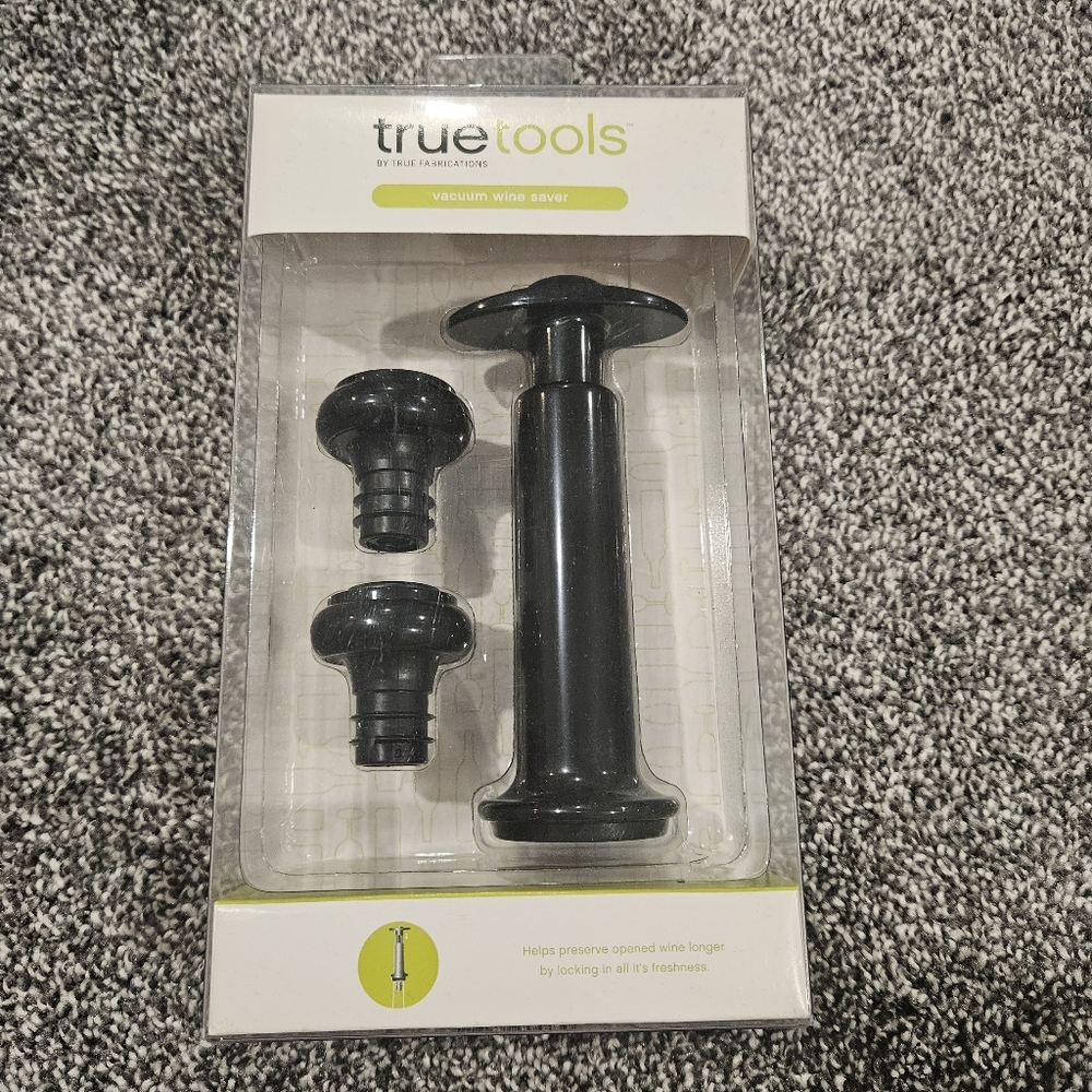 True Tools Vacuum Wine Saver Set